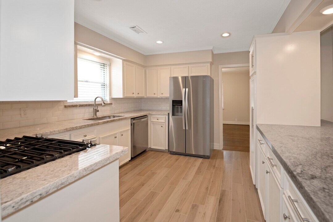 1907 Ottawa Ln in Houston, TX - Building Photo