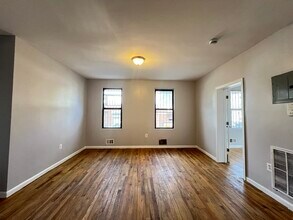 65 Hawkins St in Newark, NJ - Building Photo - Building Photo