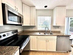 2698 Linkside Dr in Wellington, FL - Building Photo - Building Photo