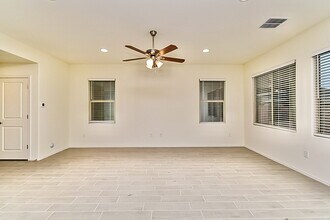 7000 W Inkwood Ln in Tucson, AZ - Foto de edificio - Building Photo