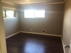 3456 14th Ave W, Unit 3 in Seattle, WA - Foto de edificio - Building Photo