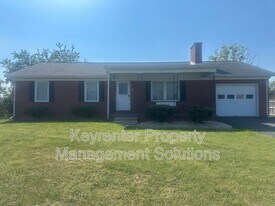 55 Sunset Blvd in Staunton, VA - Building Photo