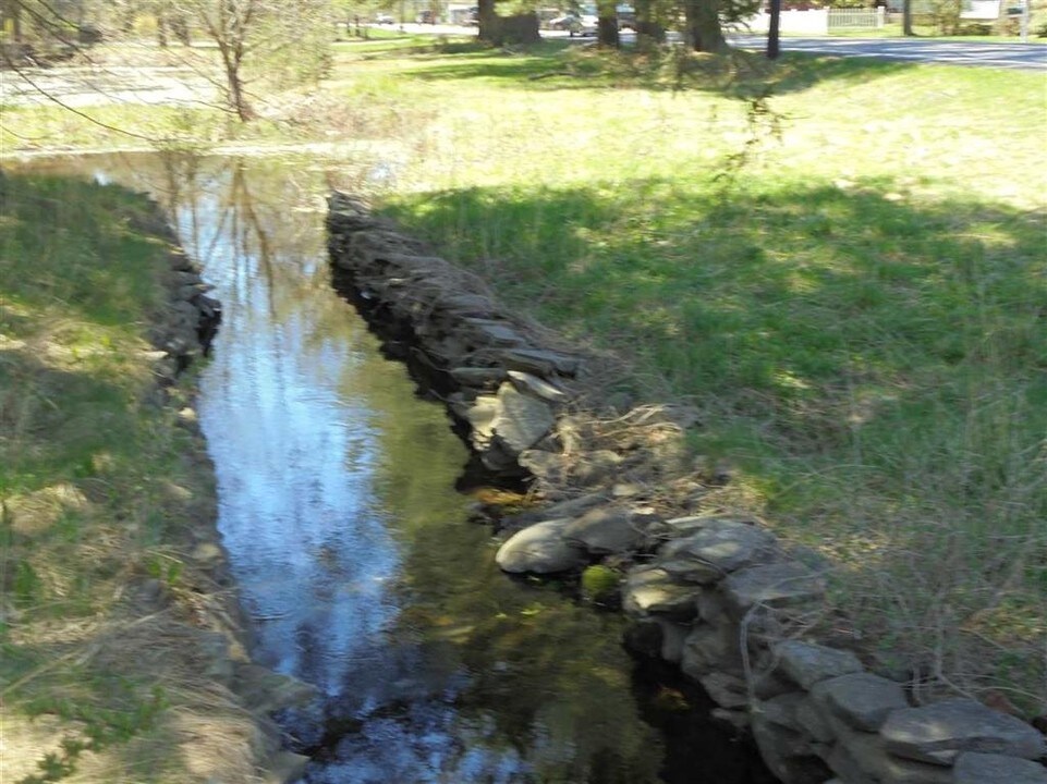 90 Rockland Rd in Roscoe, NY - Building Photo