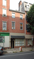 330 South 17th St in Philadelphia, PA - Building Photo