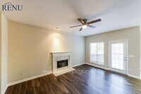 130 Ashford Ln photo'