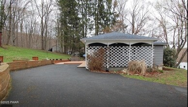 1561 PA-171 in Forest City, PA - Building Photo - Building Photo