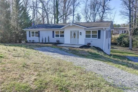 19 N Forrest Dr in Thomasville, NC - Building Photo - Building Photo