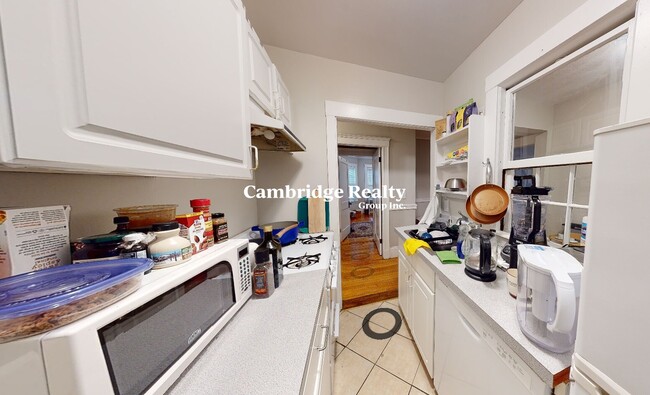 11 Story St, Unit 8T in Cambridge, MA - Building Photo - Building Photo