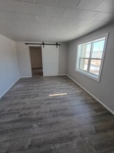 511 7th Ave N, Unit B in Wisconsin Rapids, WI - Foto de edificio - Building Photo