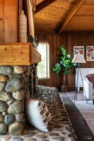 1100 Bayhills Dr in San Rafael, CA - Building Photo