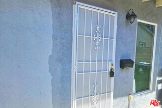 8454 Zelzah Ave in Los Angeles, CA - Building Photo - Building Photo