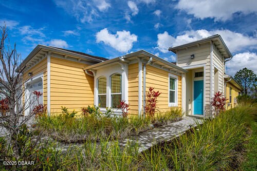 823 Coral Reef Way in Daytona Beach, FL - Building Photo
