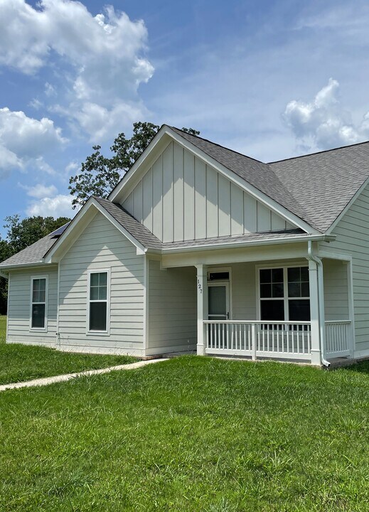 127 N Parkdale Ave in Chattanooga, TN - Building Photo