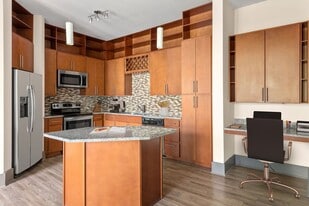 1160 Hammond in Sandy Springs, GA - Building Photo