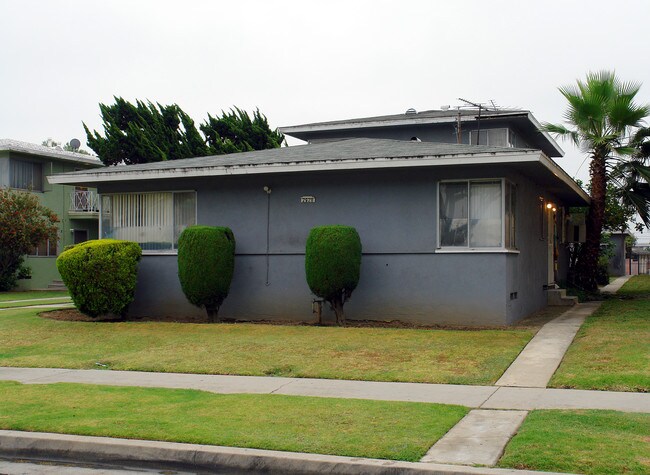 2928 W El Segundo Blvd in Gardena, CA - Building Photo - Building Photo