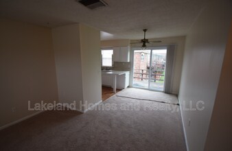 1920 E Edgewood Dr in Lakeland, FL - Building Photo - Building Photo