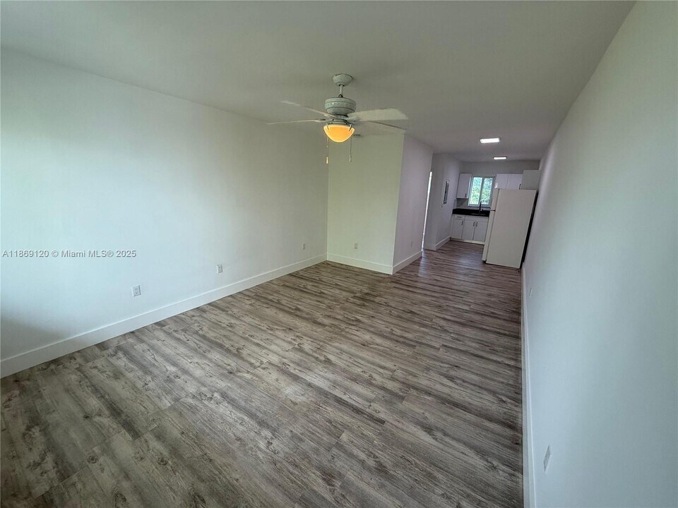935 Jefferson Ave in Miami Beach, FL - Building Photo