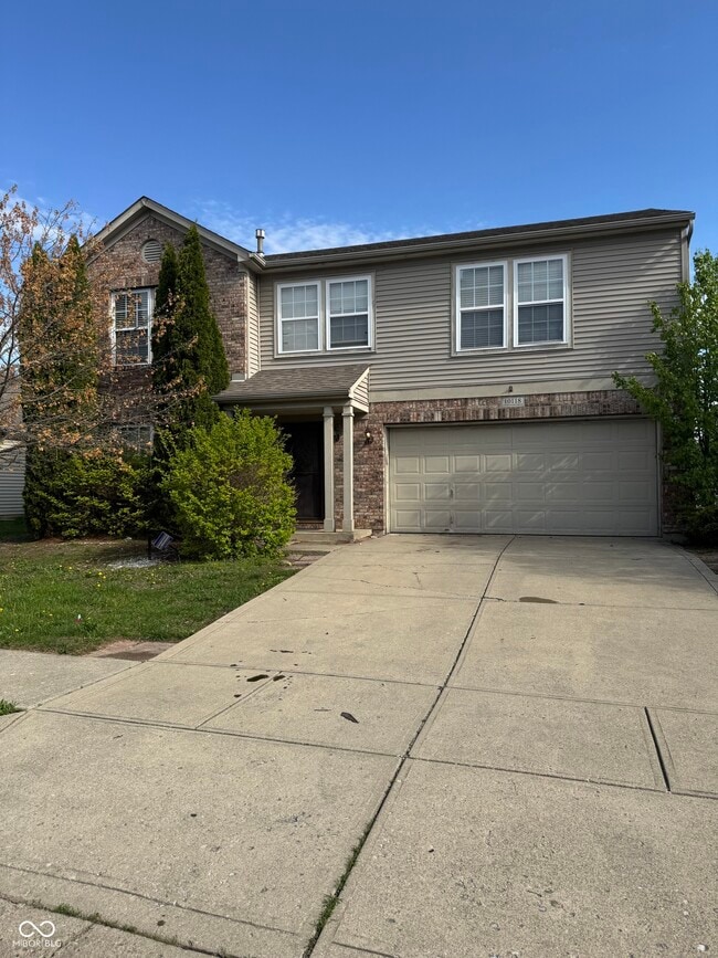 property at 10118 Clear Creek Cir