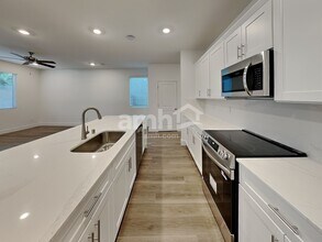 5808 Fly Fisher St in Las Vegas, NV - Foto de edificio - Building Photo