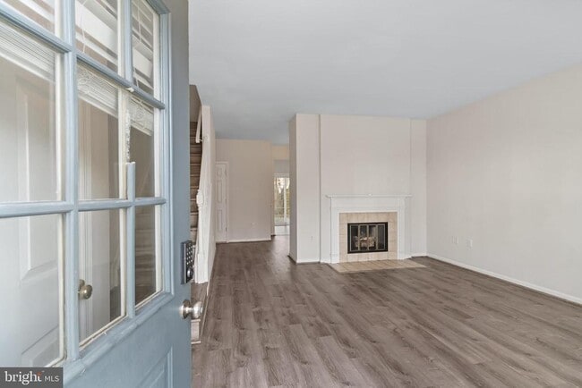 7115 Strawn Ct in Alexandria, VA - Building Photo - Building Photo