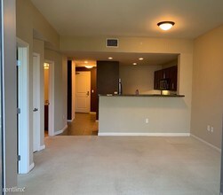 253 Tenth Ave in San Diego, CA - Building Photo - Building Photo