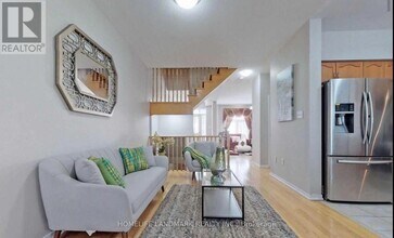 806 Castlemore Ave in Markham, ON - Building Photo - Building Photo