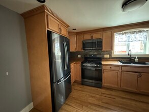 51 Clinton Ave in Cortland, NY - Building Photo - Building Photo