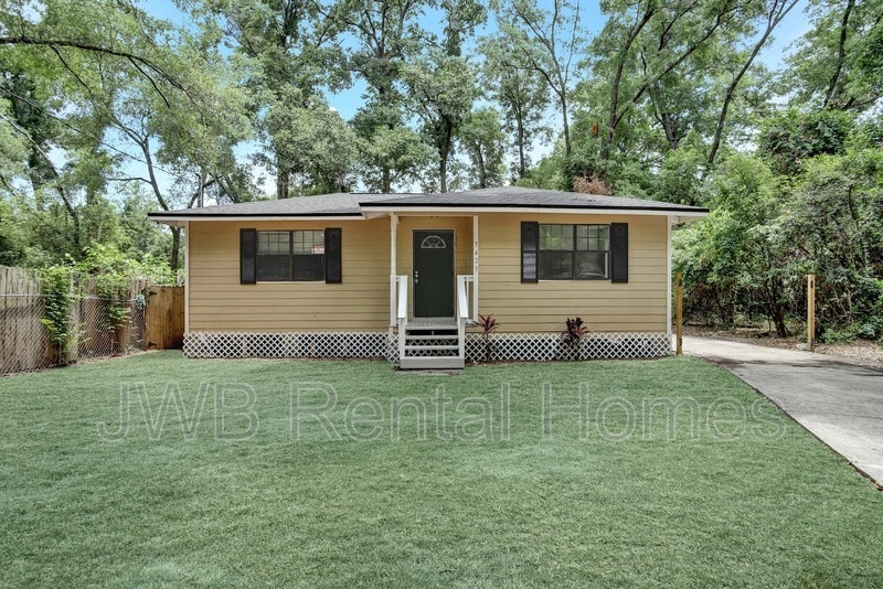 7423 Orlando Ave in Jacksonville, FL - Building Photo