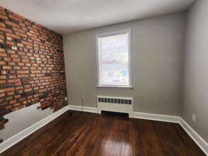 383 Newhall St, Unit 1 in New Haven, CT - Foto de edificio - Building Photo