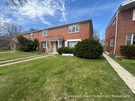 3133 Central St in Evanston, IL - Building Photo