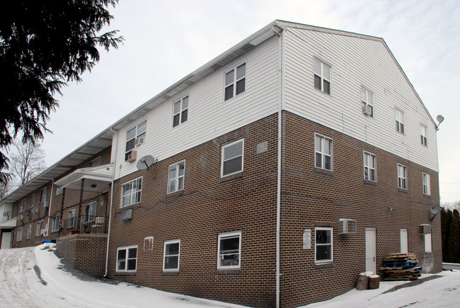 96 Kempton Ave in Harrisburg, PA - Building Photo - Building Photo