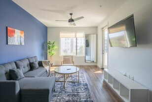 688 W 1st St in Tempe, AZ - Building Photo