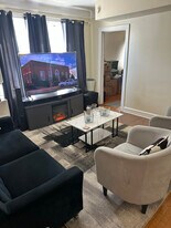 8328 S Ingleside Ave in Chicago, IL - Building Photo