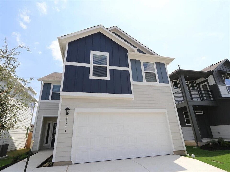 1611 Iberville Dr in Pflugerville, TX - Building Photo