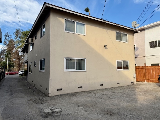 4918 Tujunga Ave in North Hollywood, CA - Building Photo - Building Photo