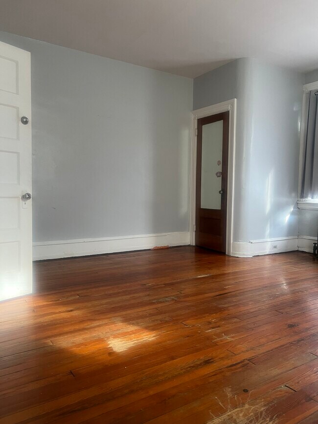 5124 N Broad St in Philadelphia, PA - Building Photo - Building Photo