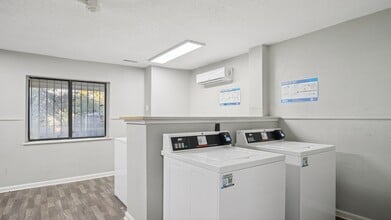 Compass Vista in Nashville, TN - Building Photo - Building Photo