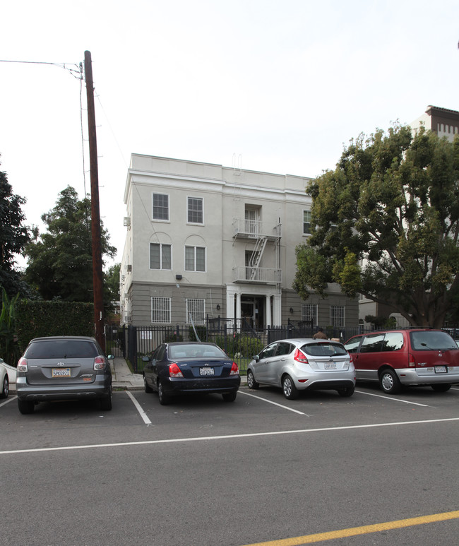 1819 N Kingsley Dr in Los Angeles, CA - Foto de edificio - Building Photo