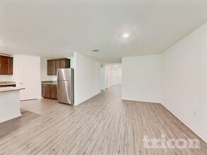 2 Riverina Dr in Palm Coast, FL - Building Photo - Building Photo