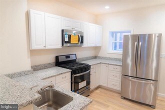 1105 W Hamburg St in Baltimore, MD - Building Photo - Building Photo