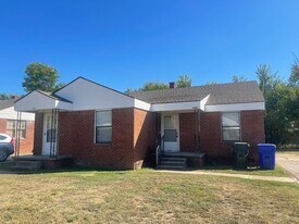 1026 Arkansas St in Norman, OK - Building Photo