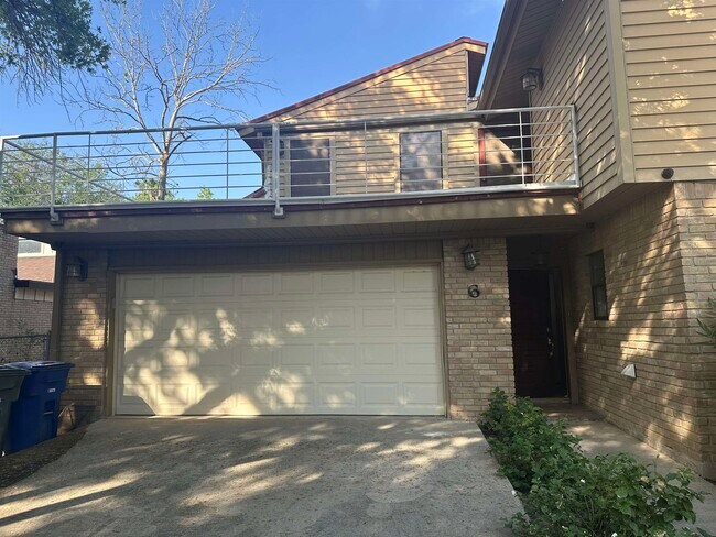6 Quadrangle Cir in Laredo, TX - Building Photo - Building Photo