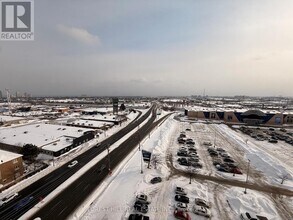 1007 The Queensway in Toronto, ON - Building Photo - Building Photo