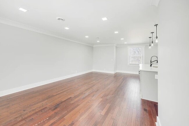 property at 6202 Kashmere St