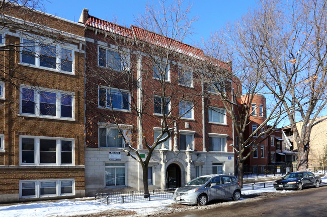 6916 North Lakewood Avenue in Chicago, IL - Foto de edificio - Building Photo