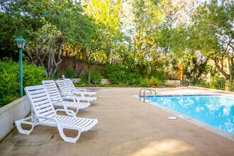 La Cuesta in La Mesa, CA - Foto de edificio - Building Photo