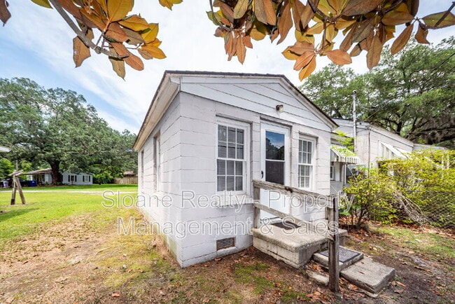 property at 2214 B Midland Park Rd