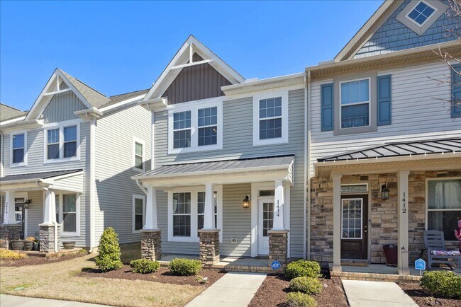 1414 Waltham Ln in Newport News, VA - Building Photo - Building Photo