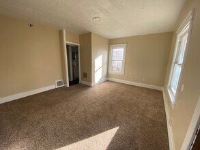 350 Laird Ave NE in Warren, OH - Building Photo - Building Photo