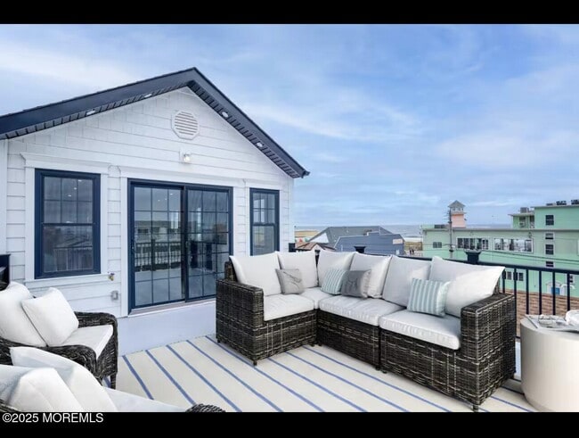 22 Dupont Ave in Seaside Heights, NJ - Building Photo - Building Photo